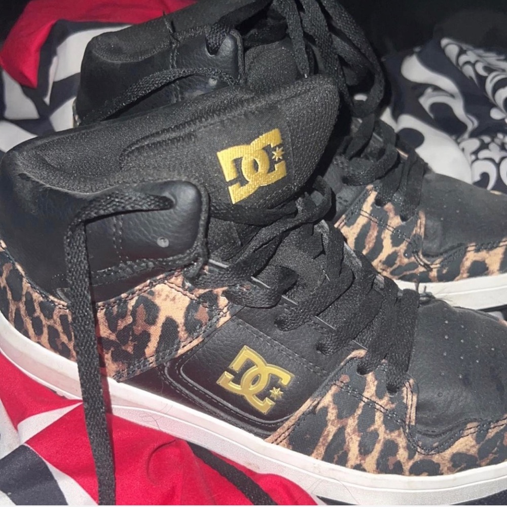 DC Black and gold hightop Shoe